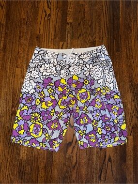 Stussy Vintage Gray & White Floral-Lined Swim Trunks